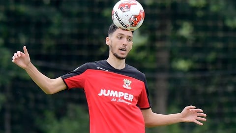 尽管此次战 尽管此次战