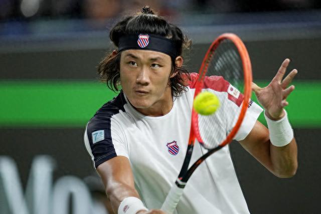 美国与加拿 美国与加拿